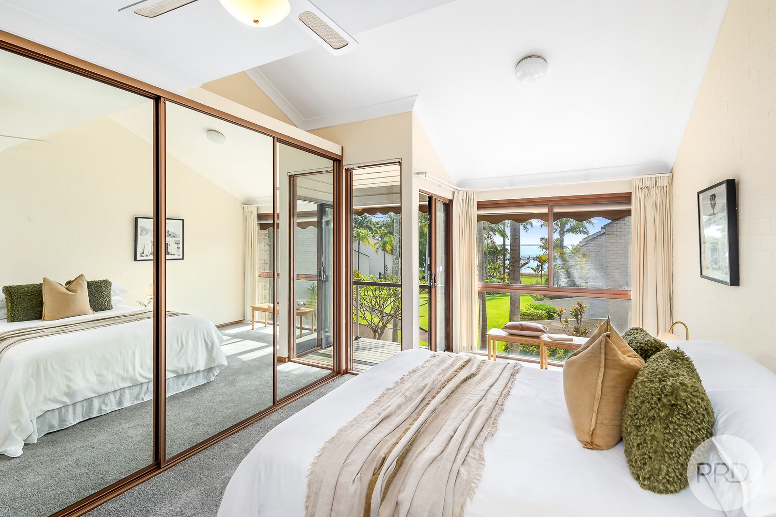 14/4 Cromarty Road SOLDIERS POINT 19