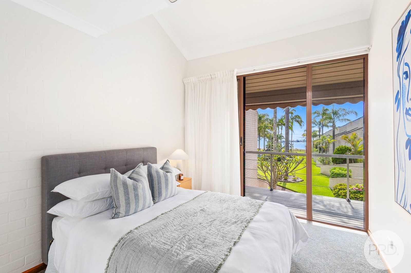 14/4 Cromarty Road SOLDIERS POINT 24