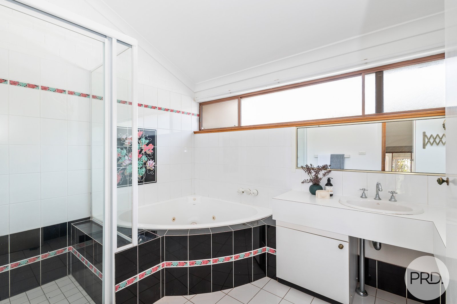 14/4 Cromarty Road SOLDIERS POINT 27