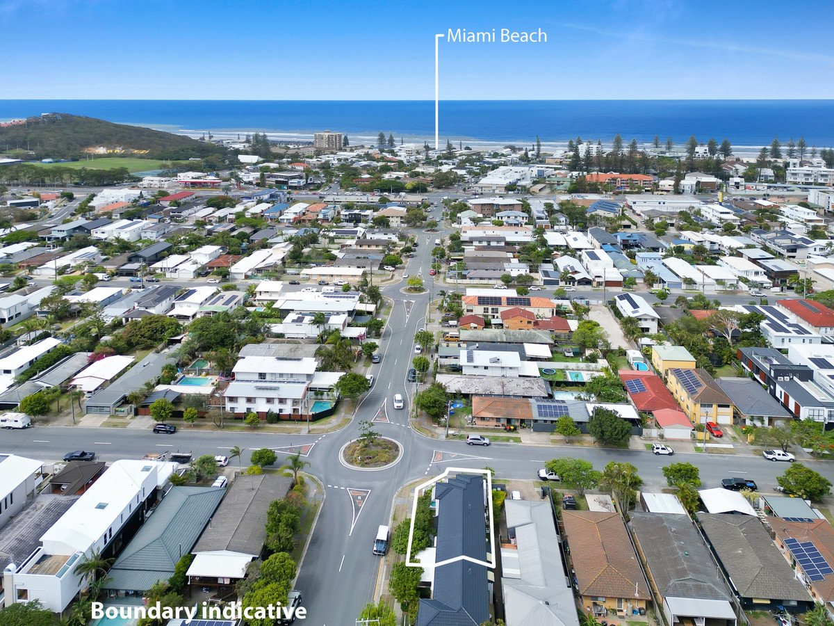 1/44 Dawn Parade Miami 28