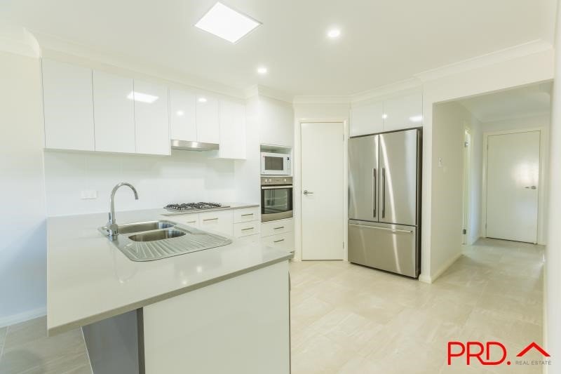 1/44 Eagle Avenue TAMWORTH 5