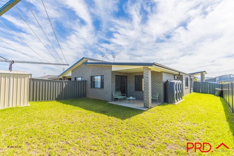 1/44 Eagle Avenue TAMWORTH 9