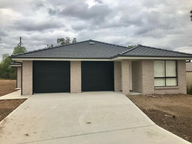1/44 Kenny Drive TAMWORTH 1