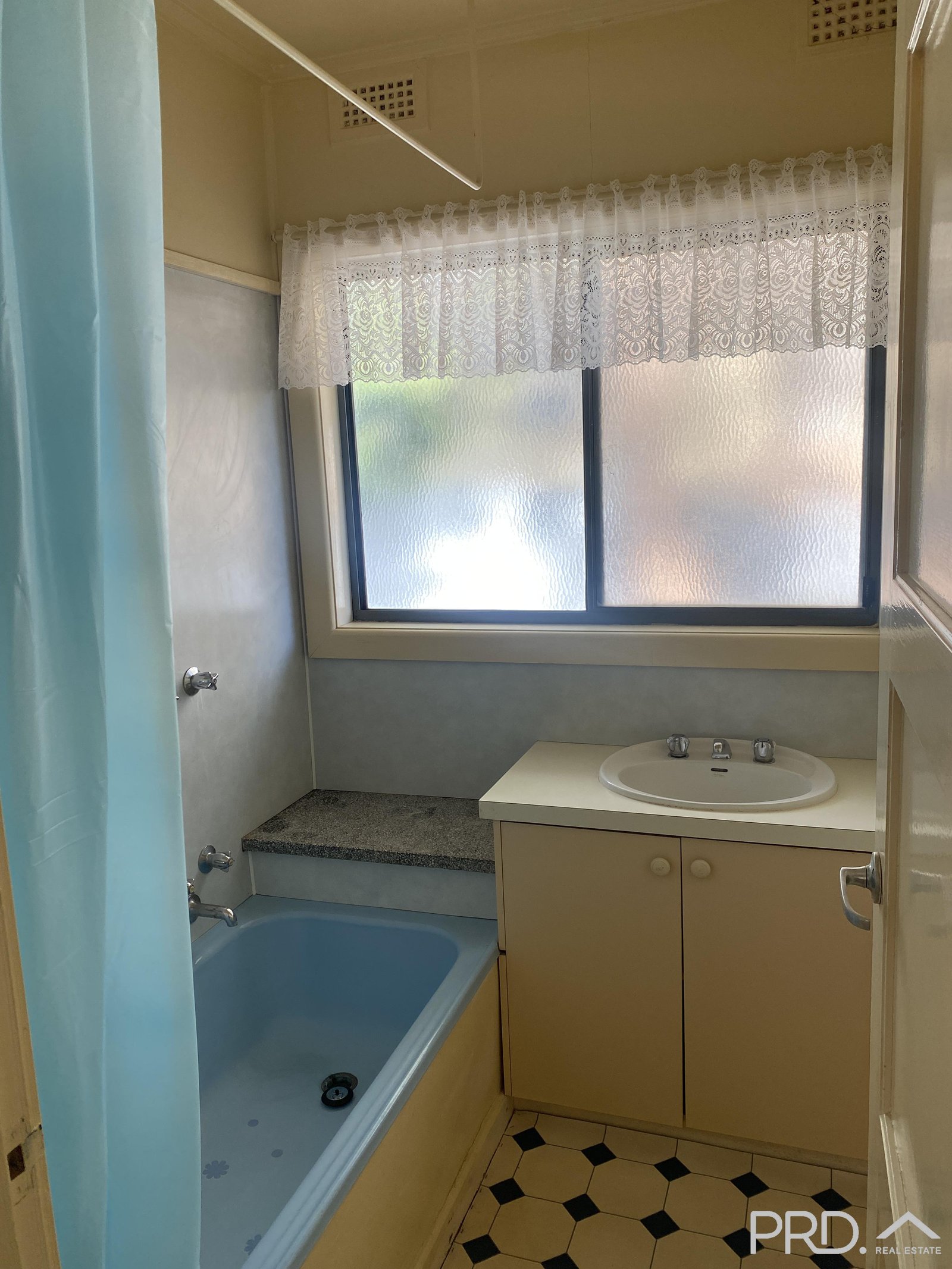 1/44 Main Avenue North MERBEIN 4