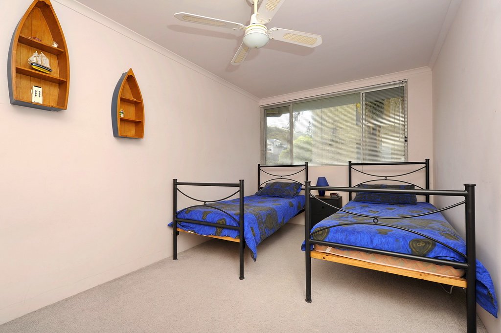 1/44 Marine Dr  FINGAL BAY 4