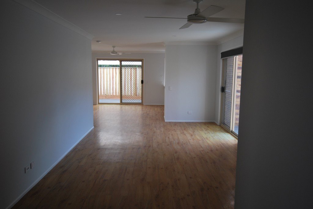 144 Mattocks Road BURLEIGH WATERS 3