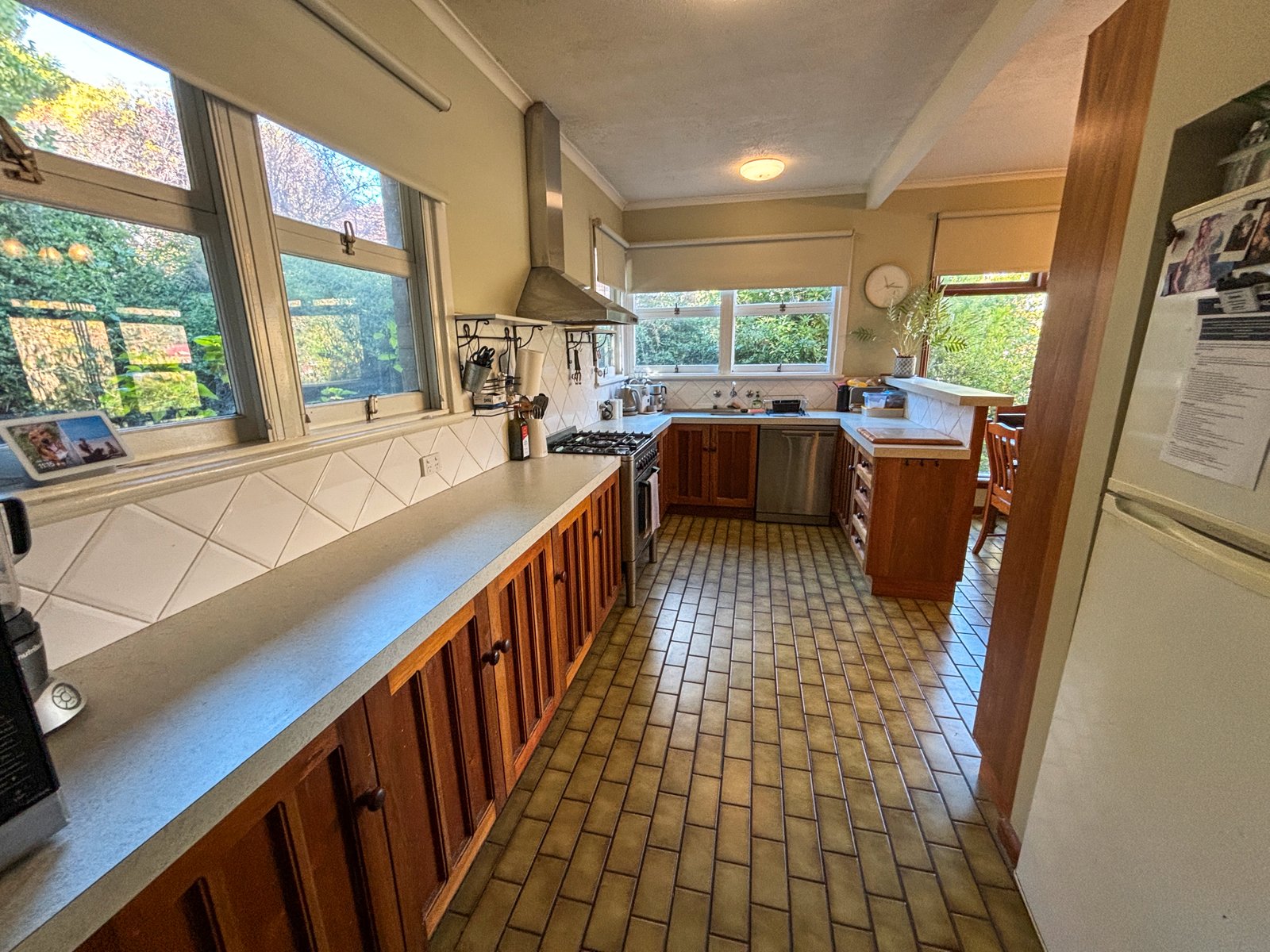 Gallery: 144 Mt Pleasant Road