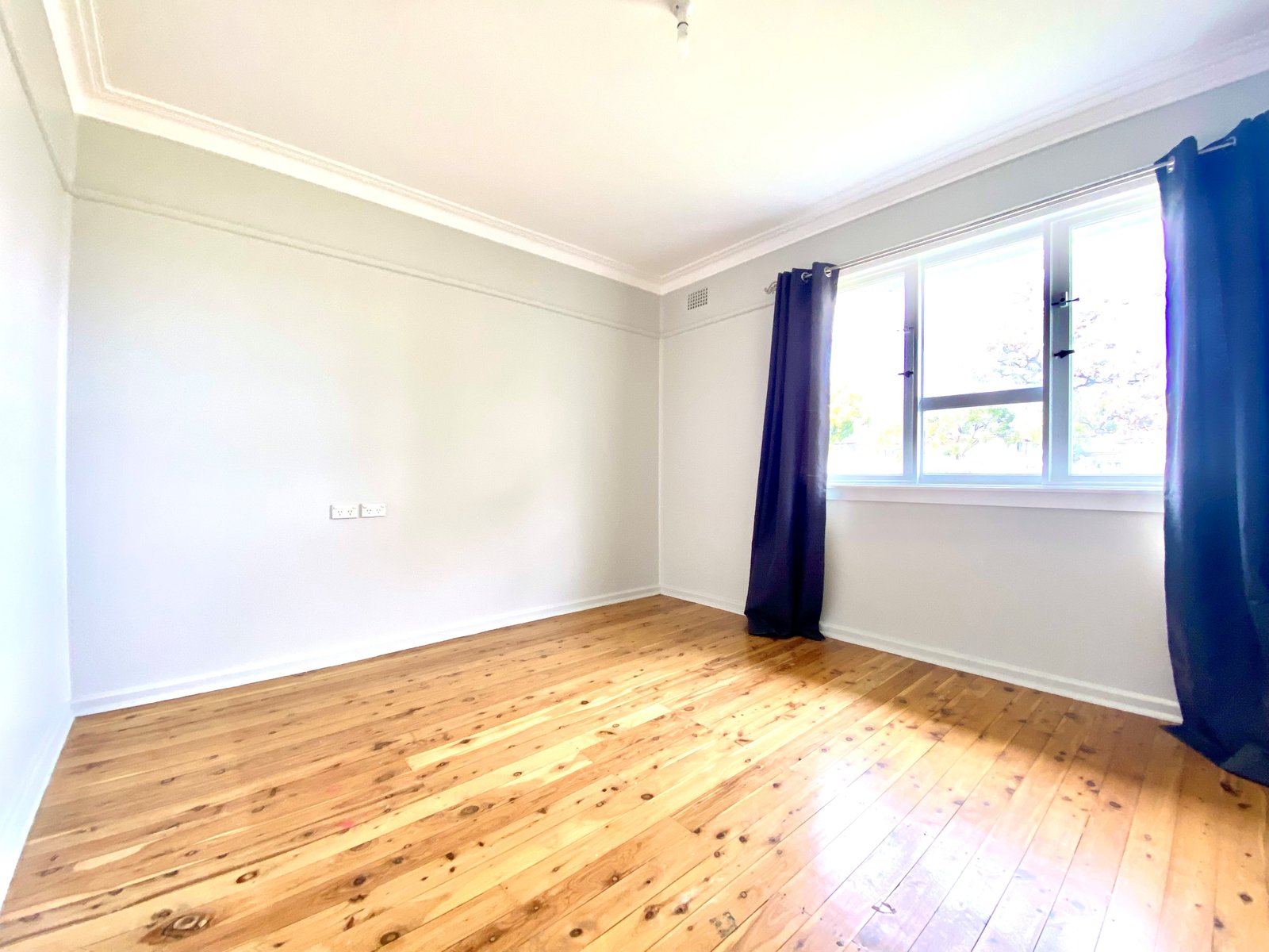 144 Robert Street TAMWORTH 9
