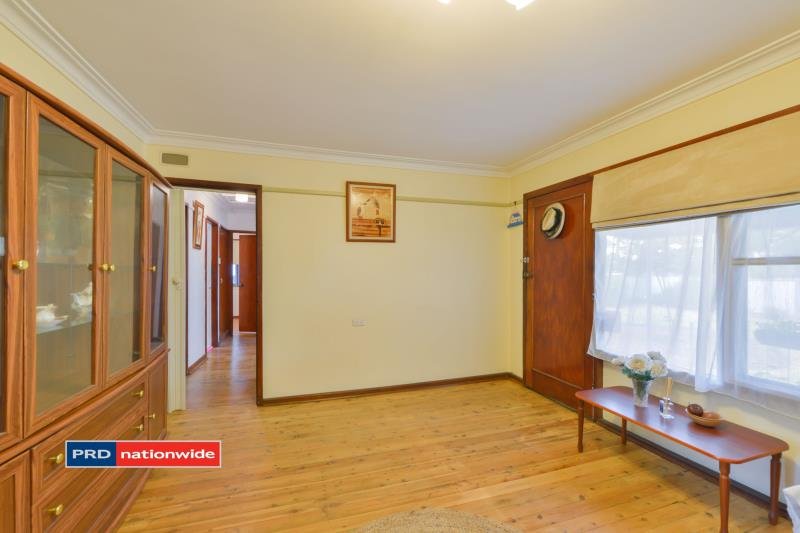 144 Robert Street TAMWORTH 4