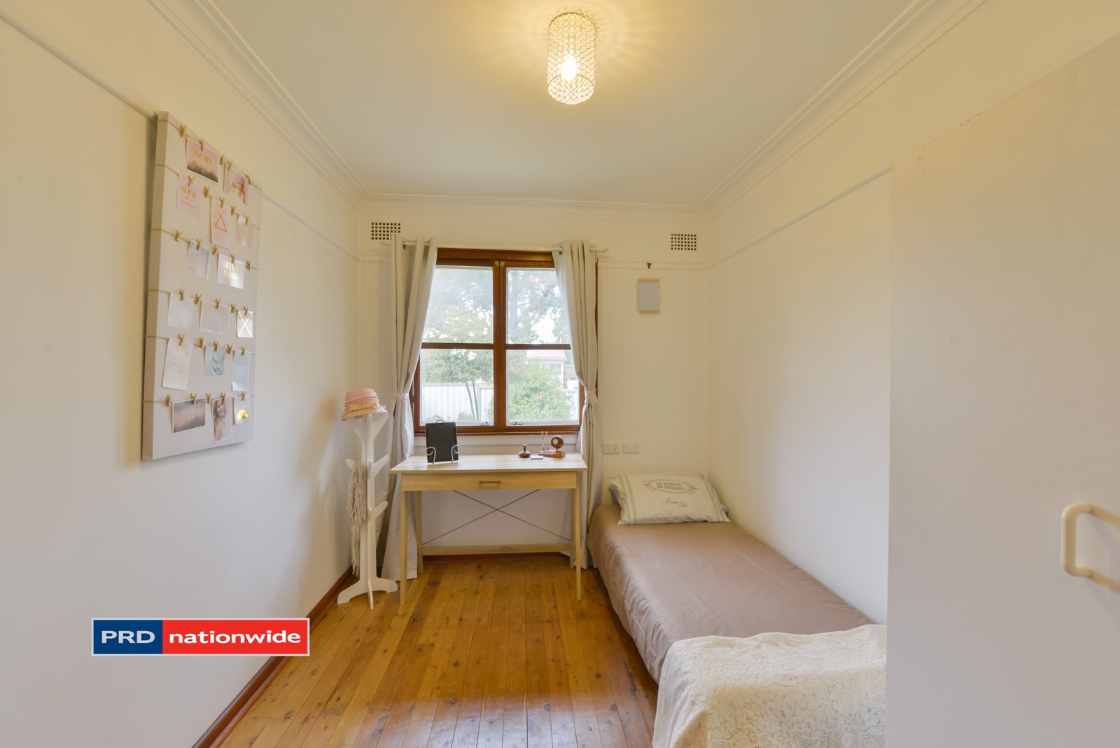 144 Robert Street TAMWORTH 7