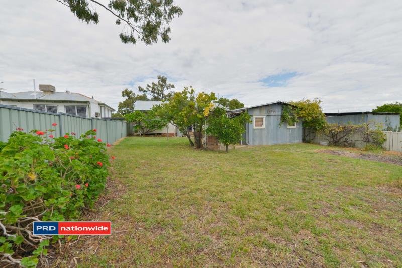 144 Robert Street TAMWORTH 8