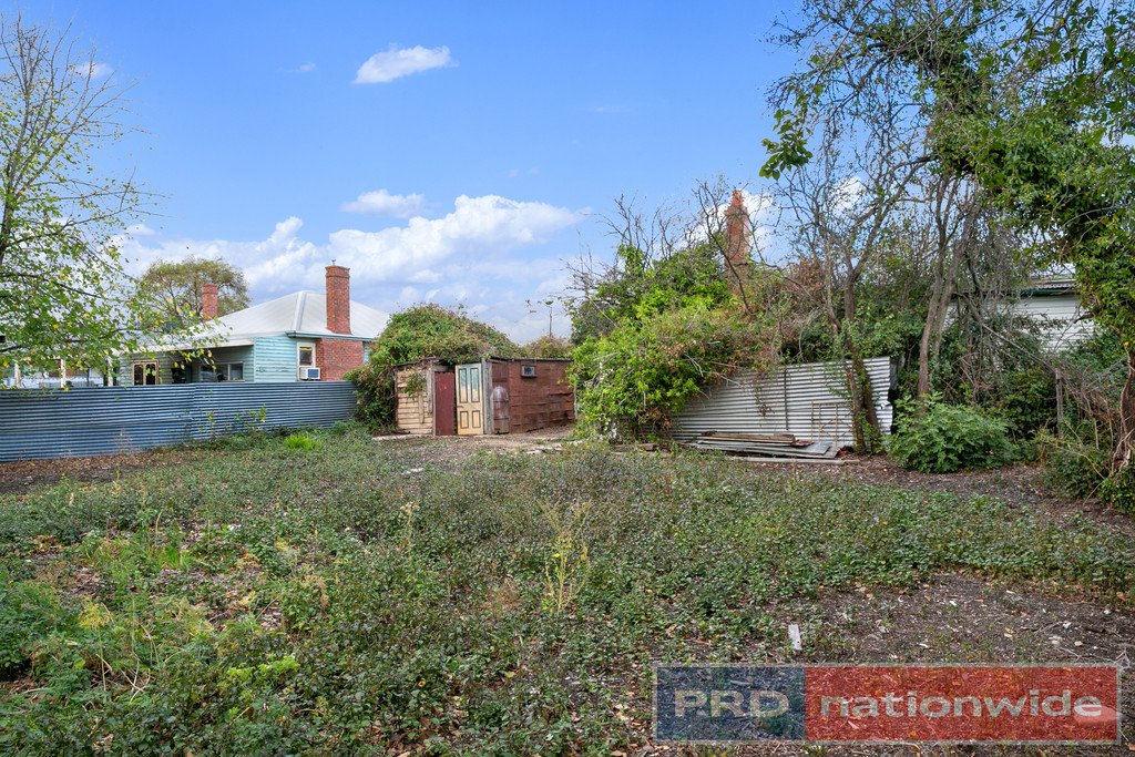 144 Spencer Street SEBASTOPOL 5