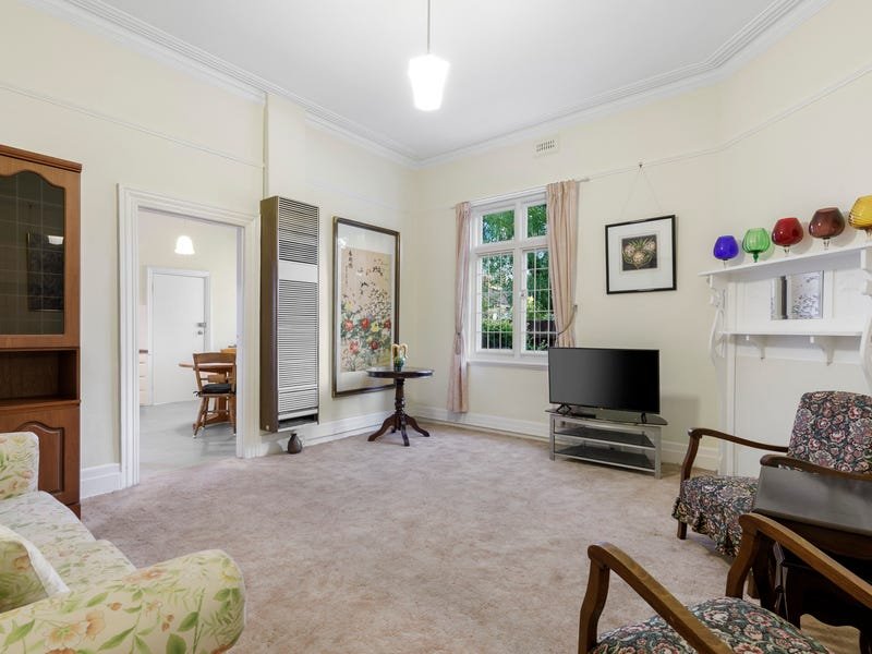 Real Estate and Property in 144 Tennyson Street, Elwood, VIC