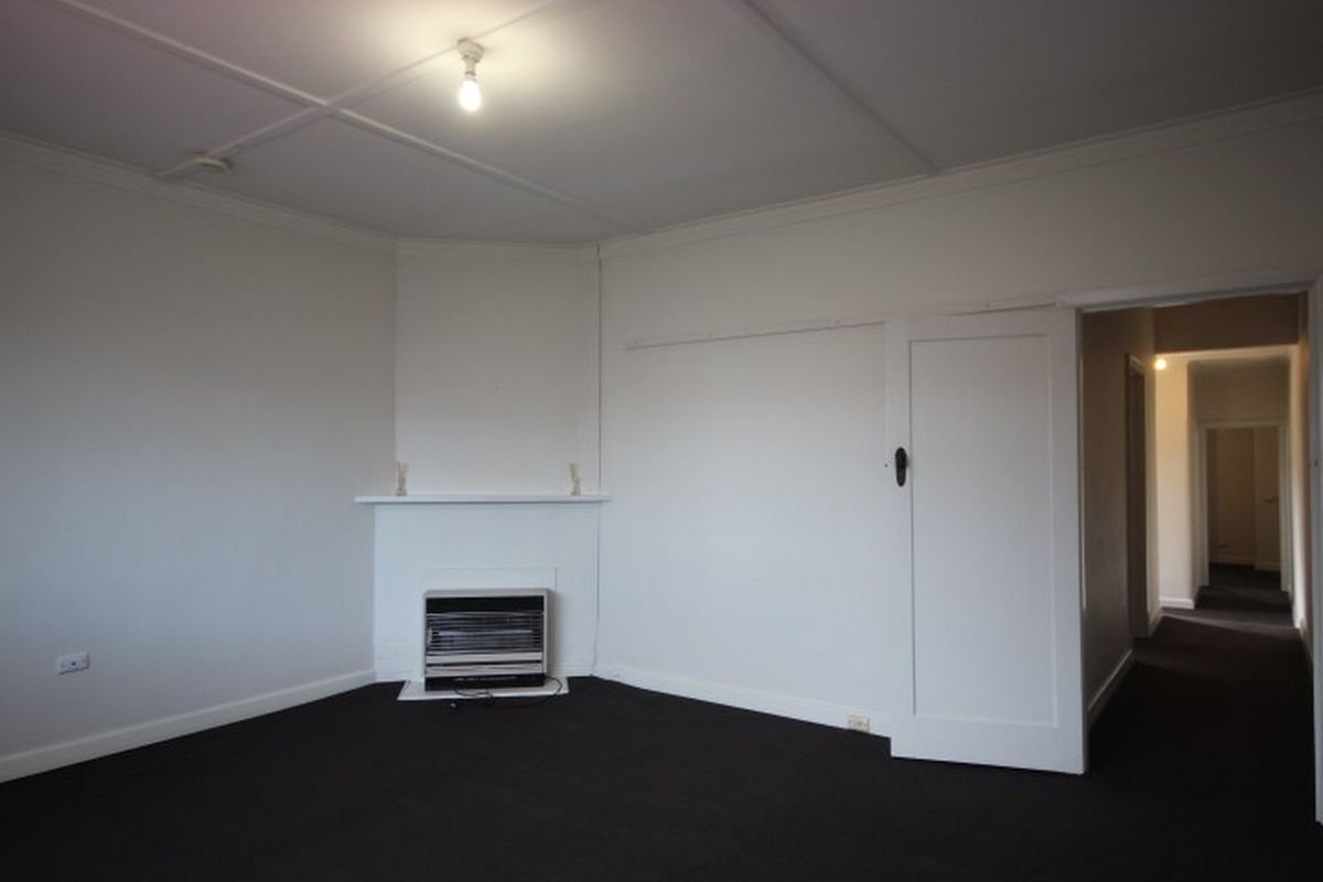 Gallery: 1/441 Centre Road