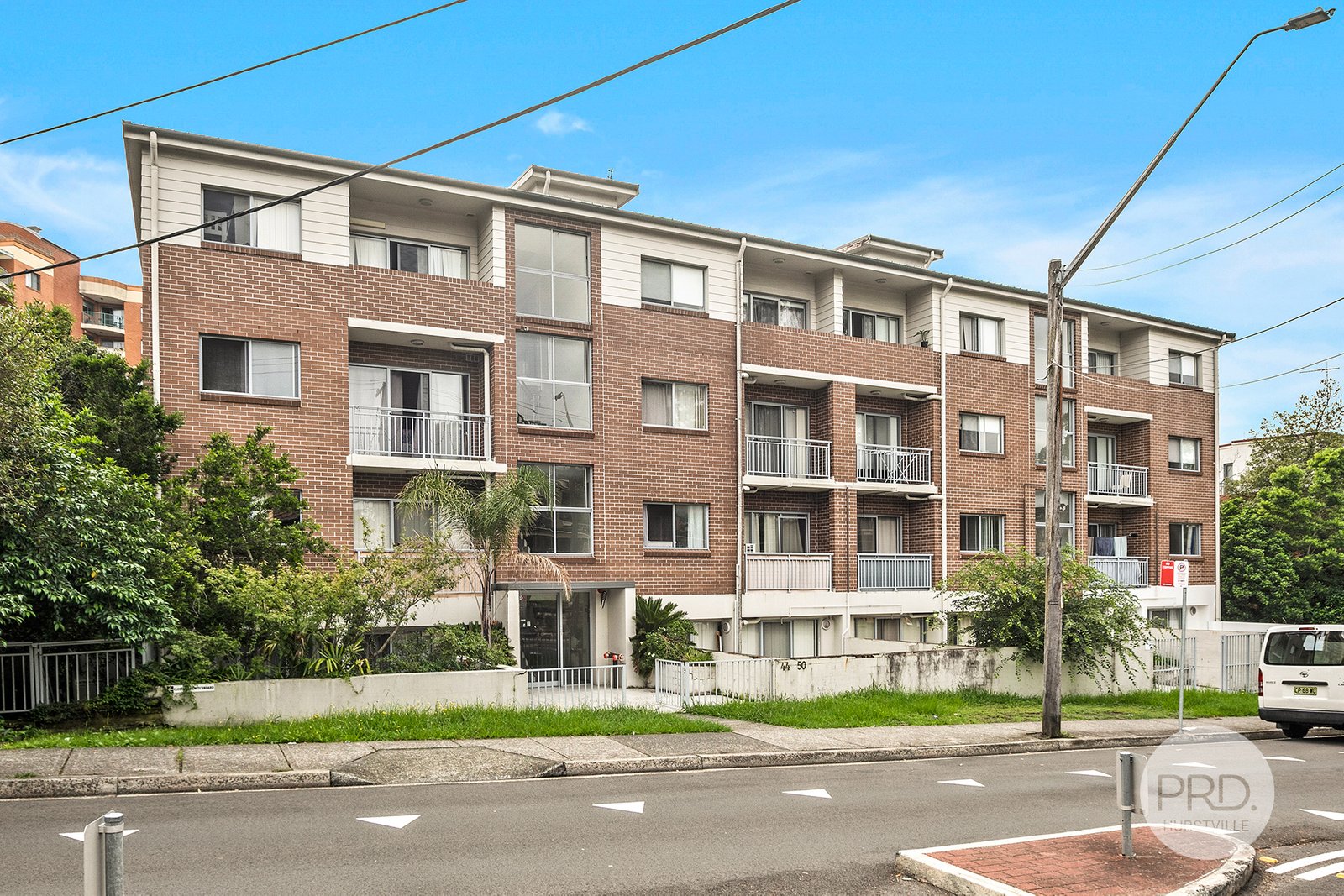 14/44-50 Woniora Road HURSTVILLE 8