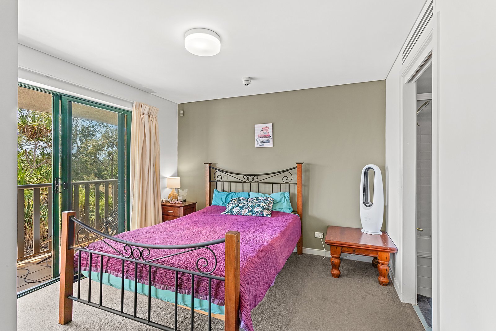 1447/615 Kunapipi Road LAGUNA QUAYS 6