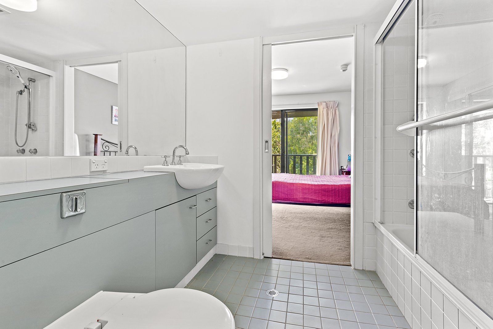 1447/615 Kunapipi Road LAGUNA QUAYS 7