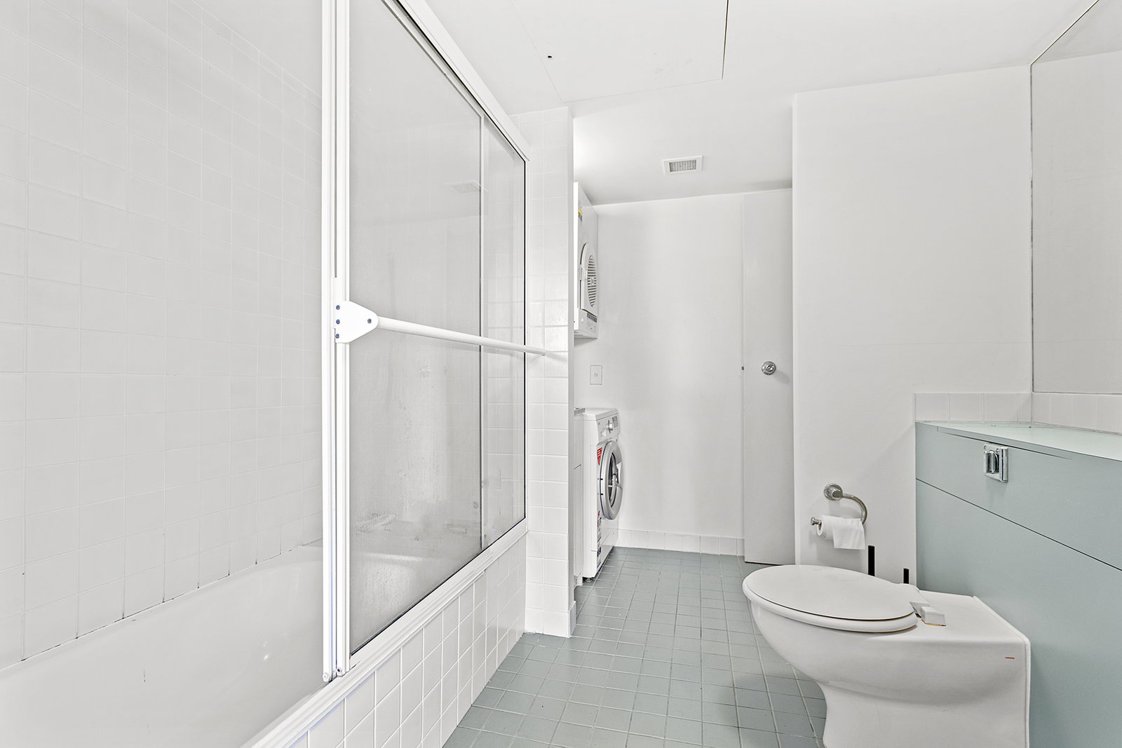 1447/615 Kunapipi Road LAGUNA QUAYS 9