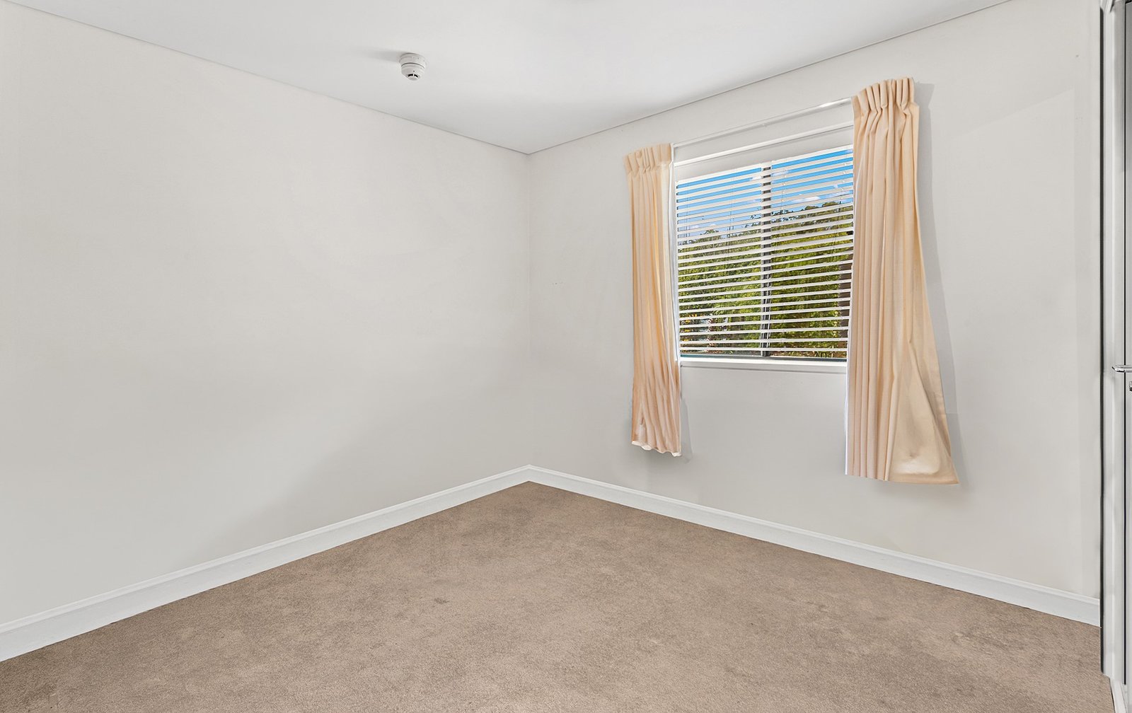 1447/615 Kunapipi Road LAGUNA QUAYS 10