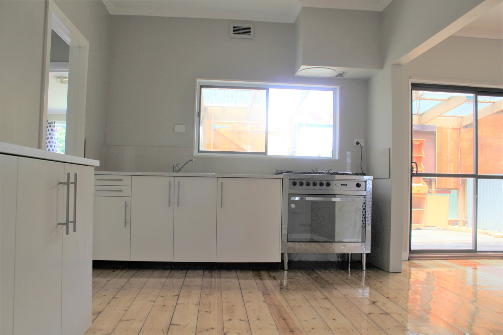 Gallery: 1448 Centre Road