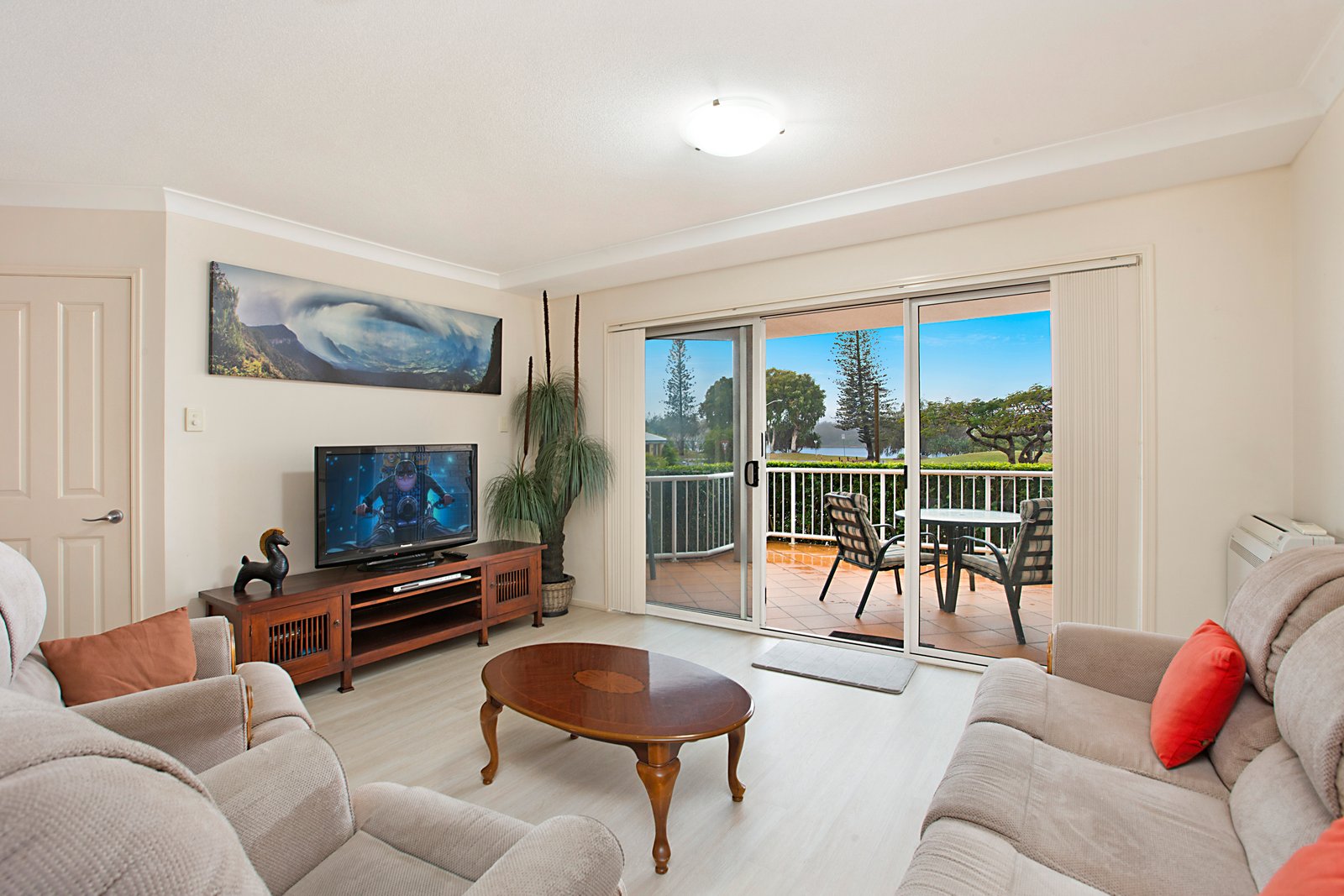 14/5-10 Quayside Court TWEED HEADS 3