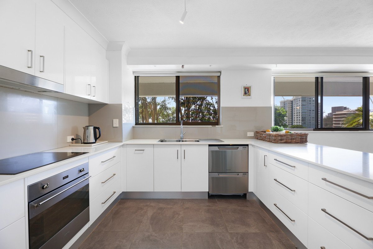 1/45 Hayle Street Burleigh Heads 4