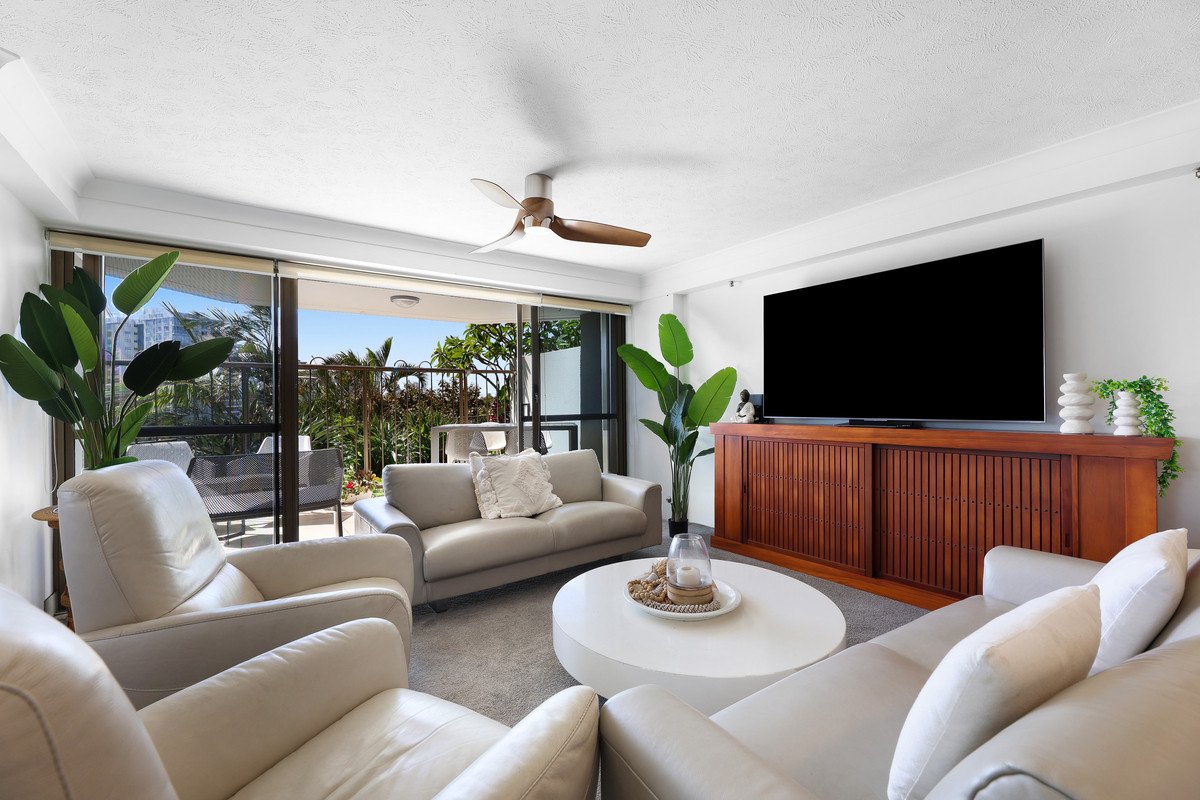 1/45 Hayle Street Burleigh Heads 7