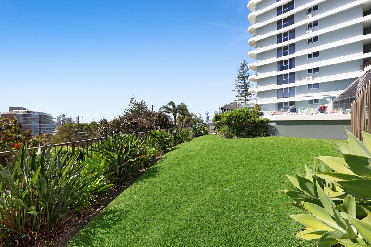 1/45 Hayle Street Burleigh Heads 10