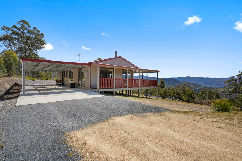 145 Jefferys Track LACHLAN 11