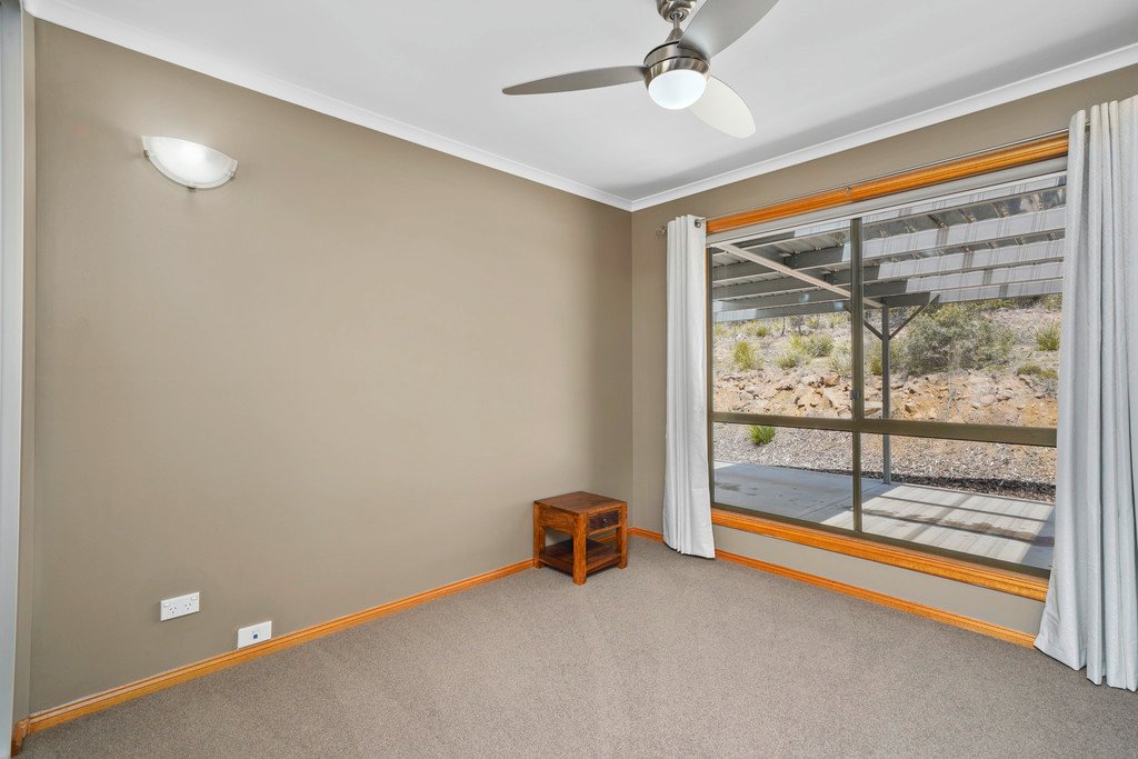 145 Jefferys Track LACHLAN 21