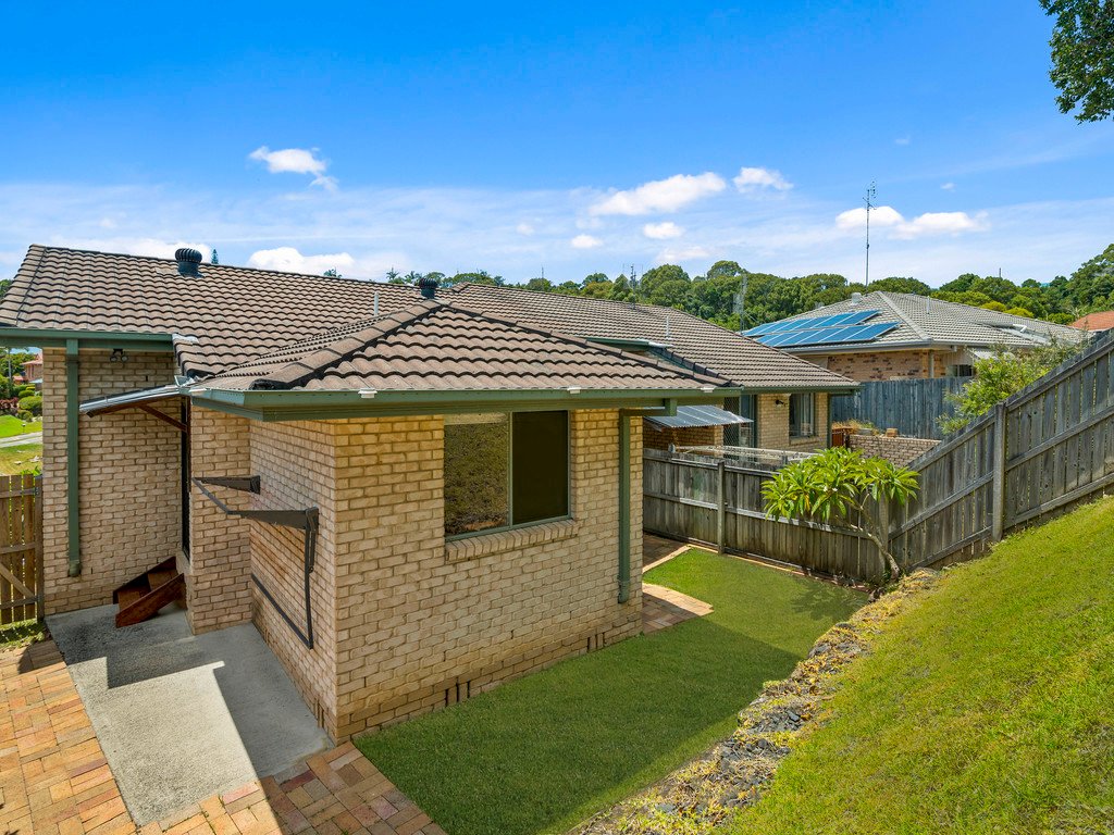 1/45 Kildare Drive BANORA POINT 8