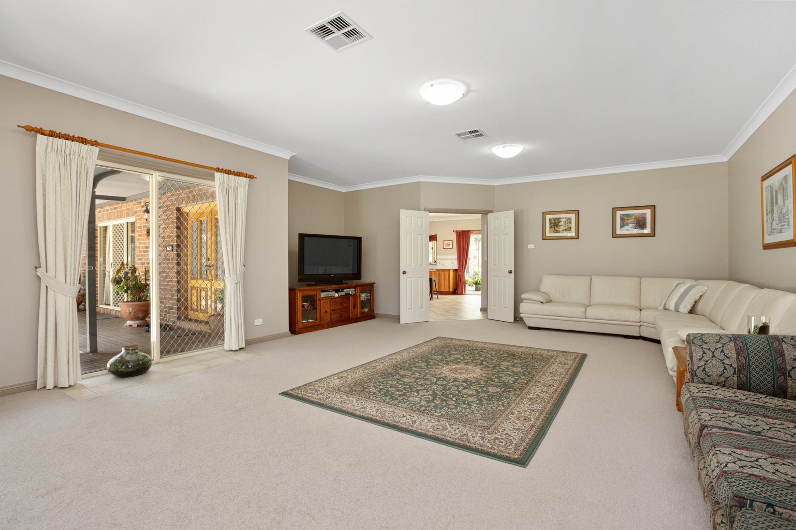 145 Parish Drive THORNTON 3