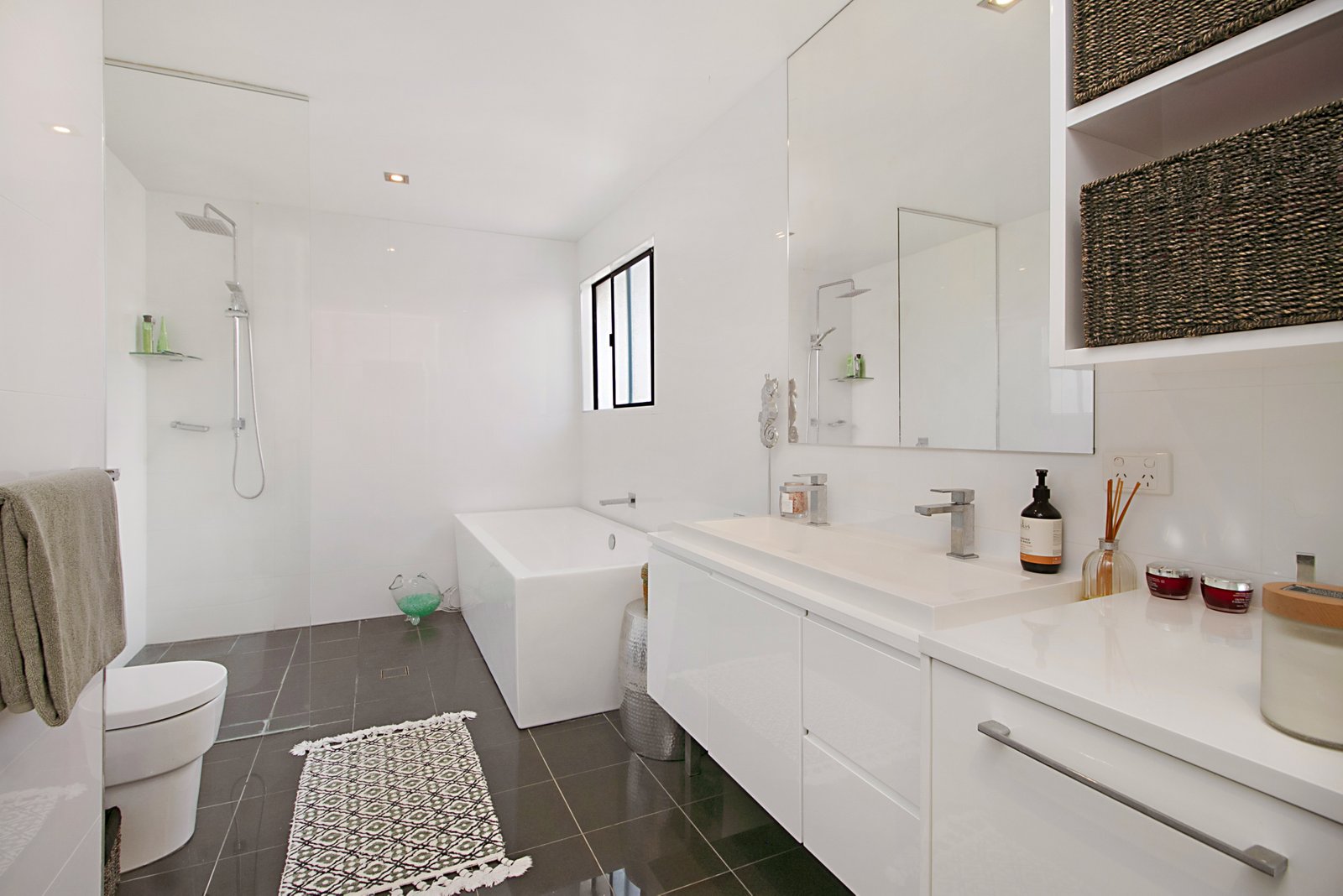 145 Pioneer Parade BANORA POINT 13