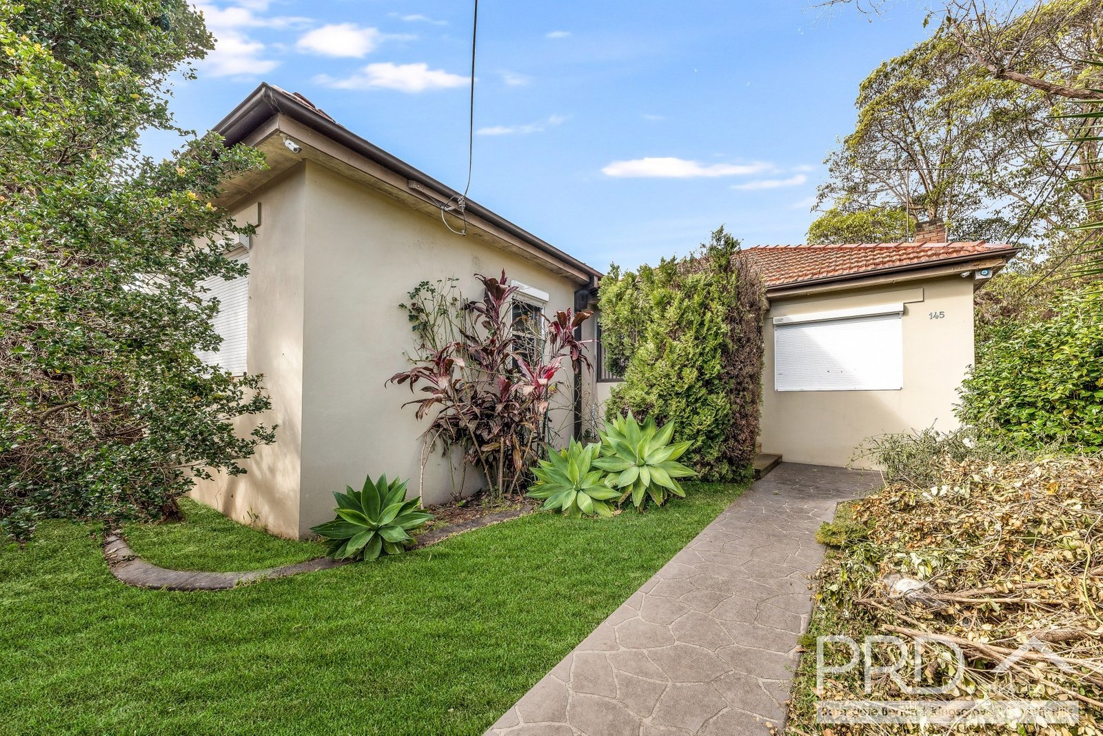 145 Stoney Creek Road BEVERLY HILLS 4