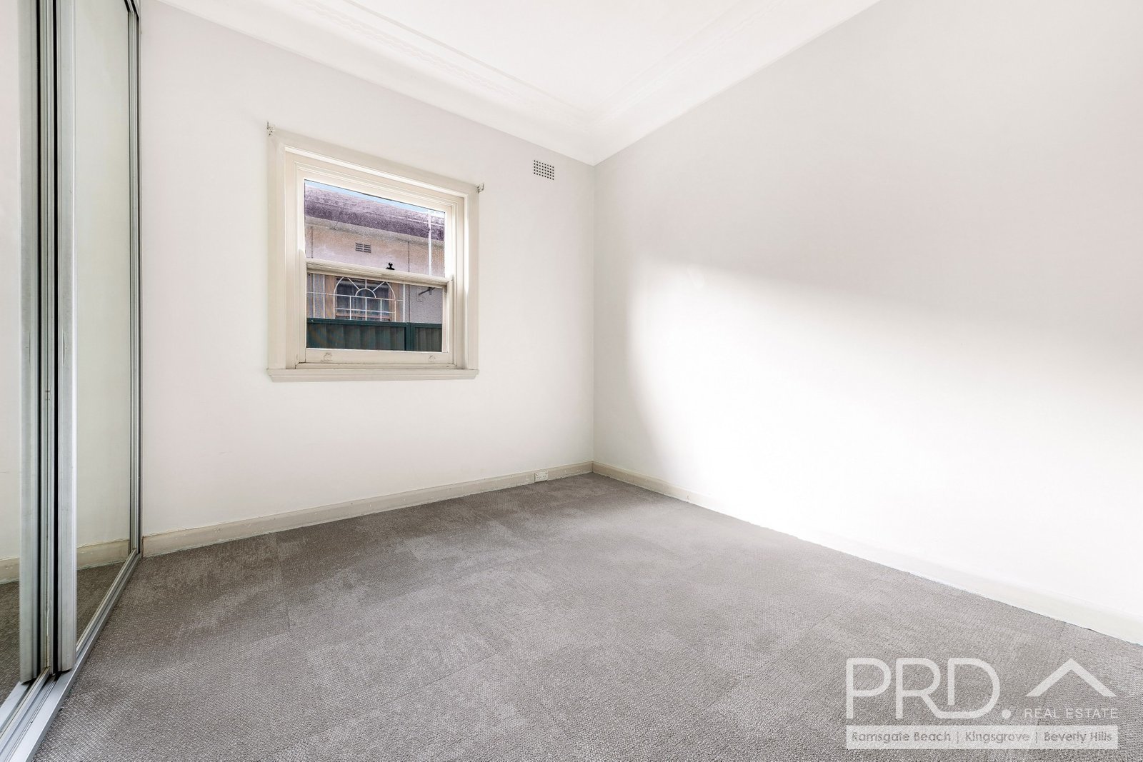 145 Stoney Creek Road BEVERLY HILLS 3