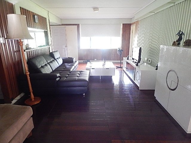 1/45 Tallebudgera Creek Road BURLEIGH HEADS 1