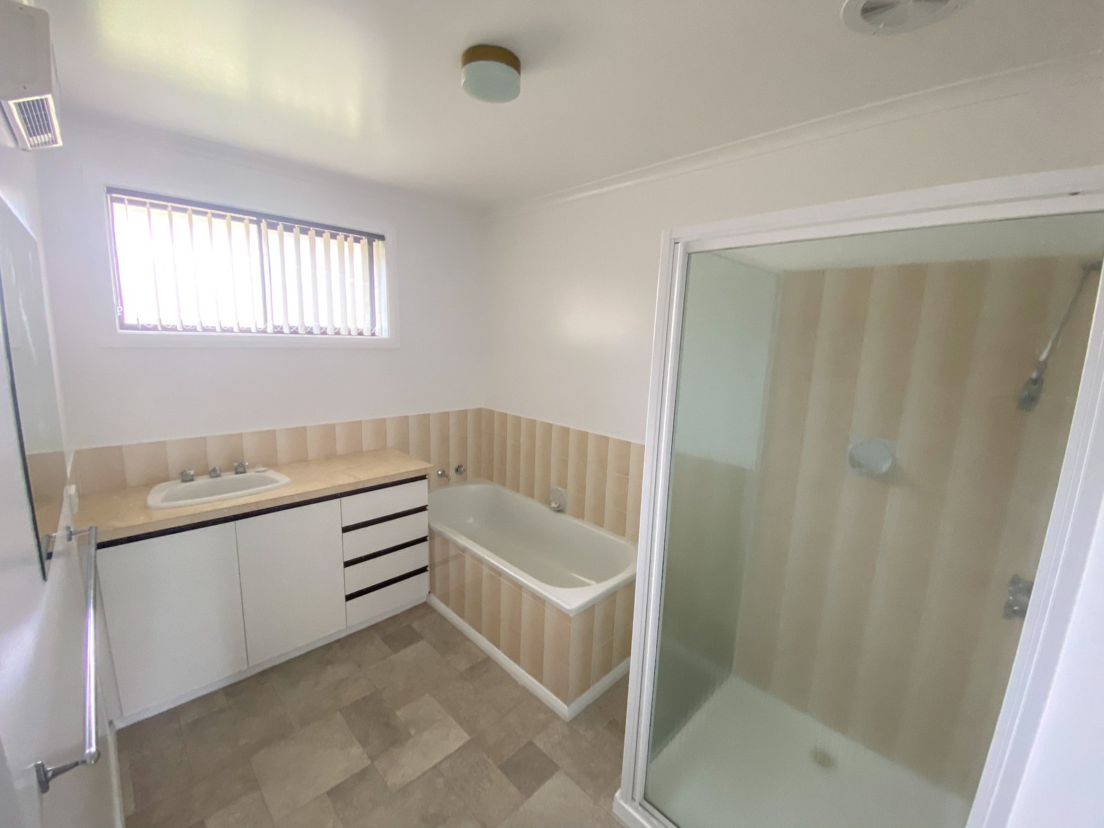 1/45 Wariga Road GLENORCHY 11