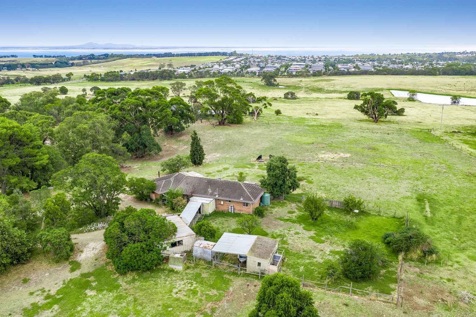 Gallery: 1451-1459 Portarlington Road
