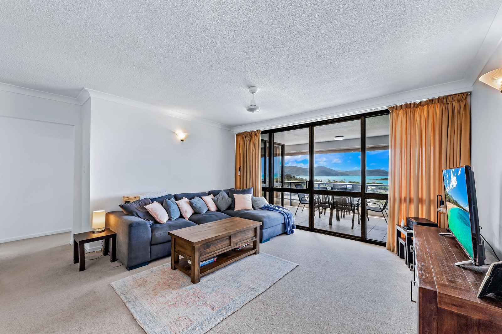 145/6 Eshelby Drive CANNONVALE 3