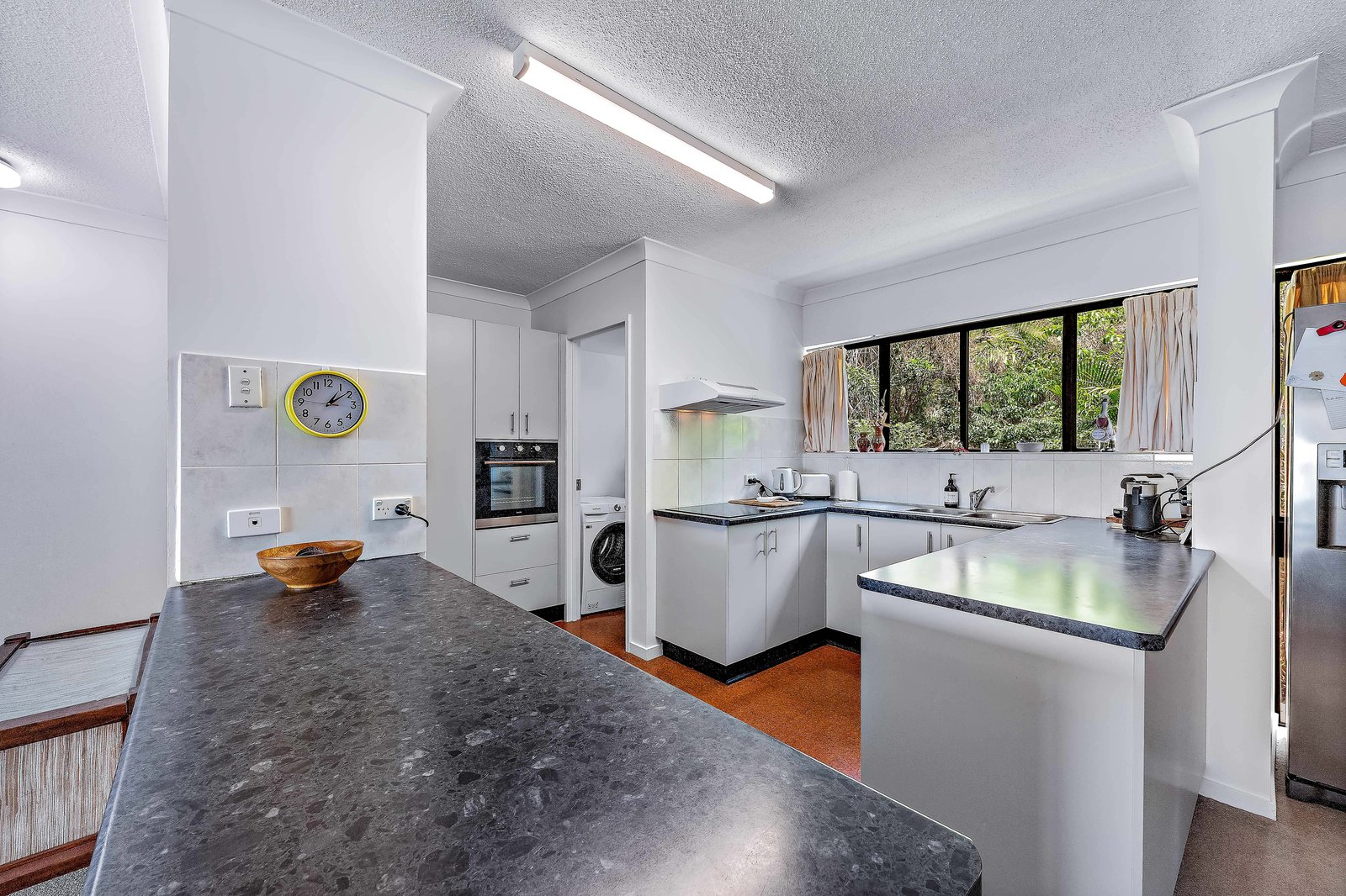 145/6 Eshelby Drive CANNONVALE 4