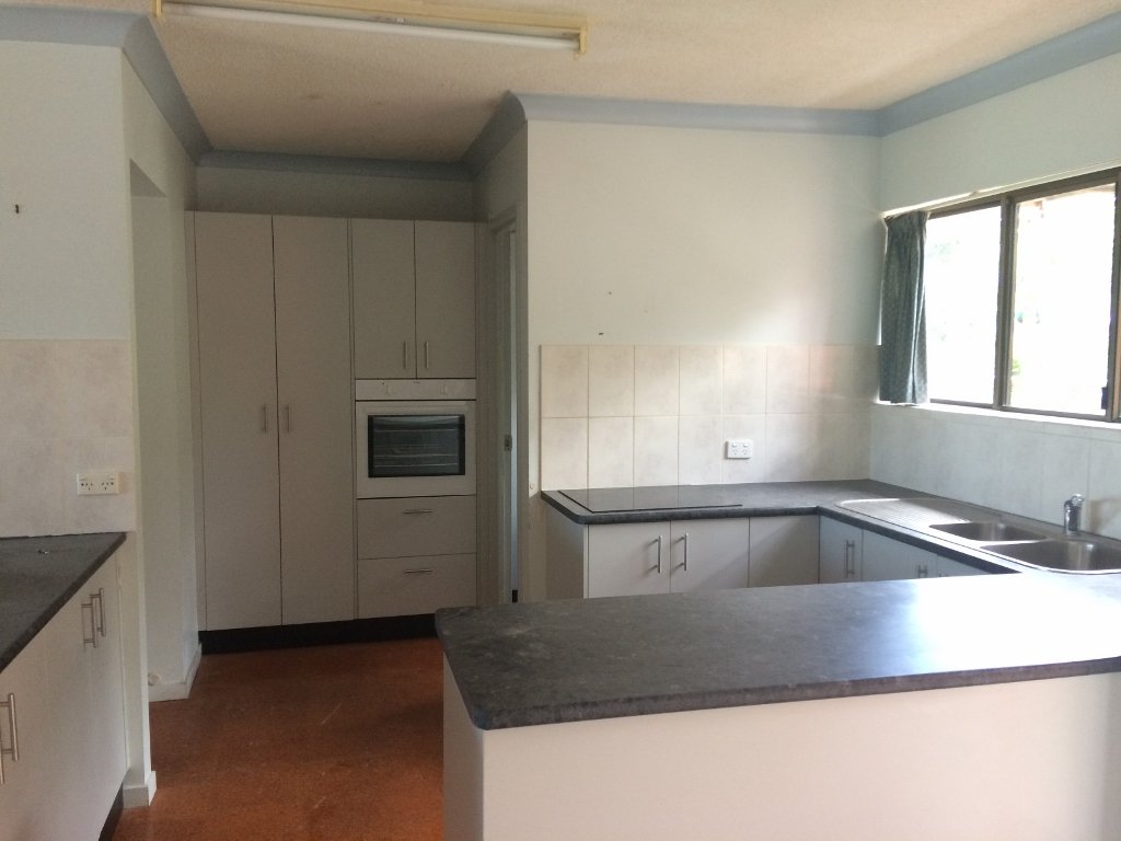 145/6 Eshelby Drive CANNONVALE 3