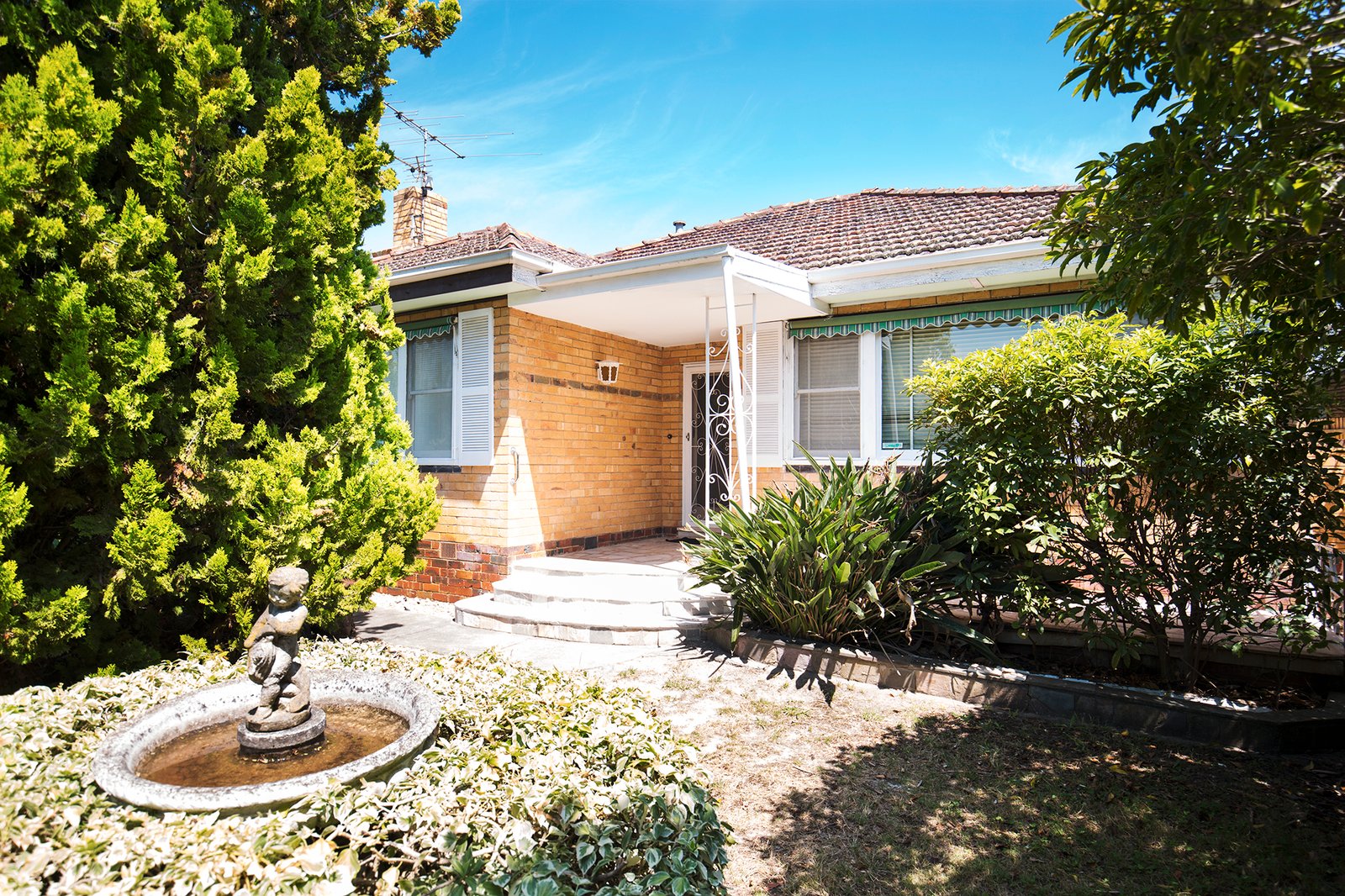 Gallery: 145a Jasper Road