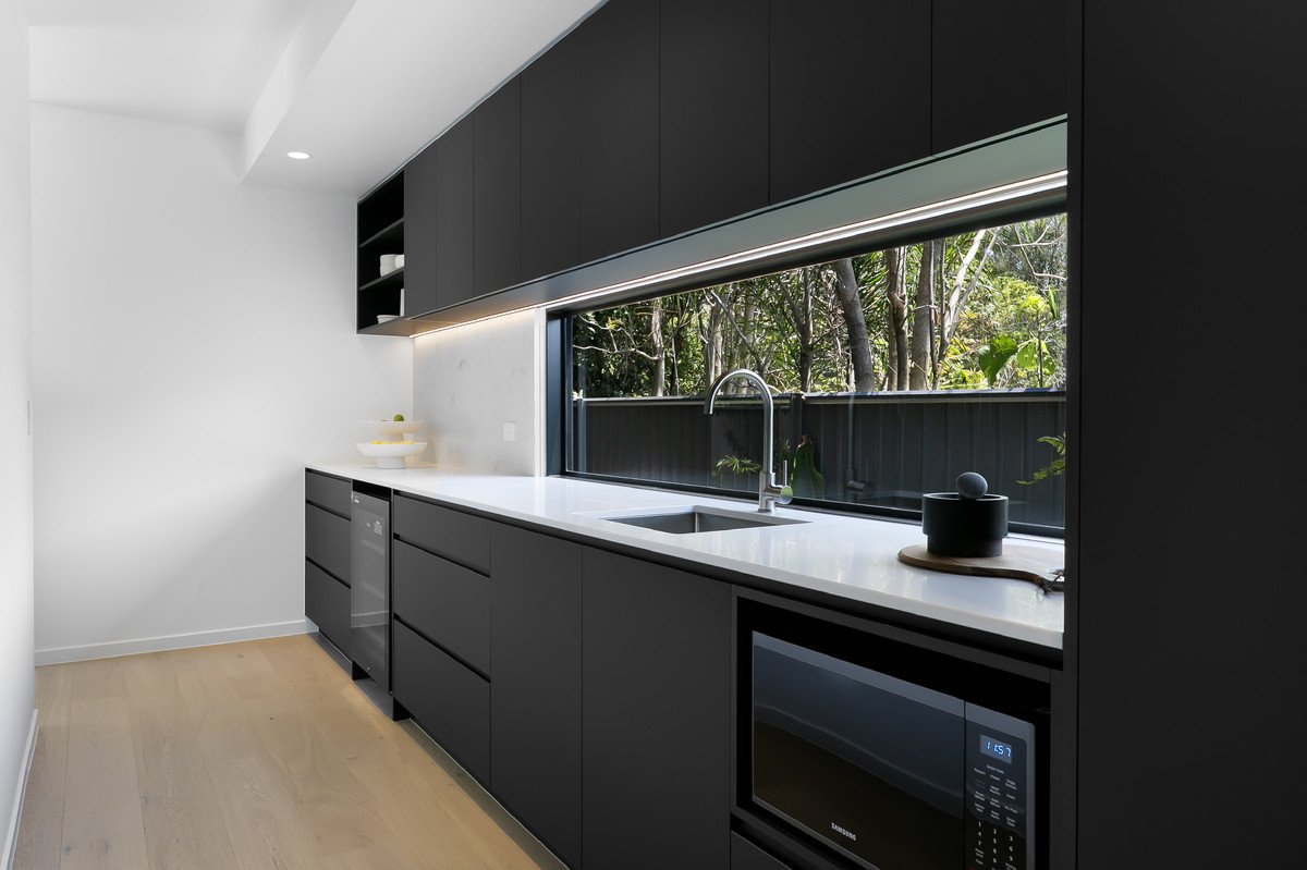 146 Acanthus Avenue BURLEIGH WATERS 6