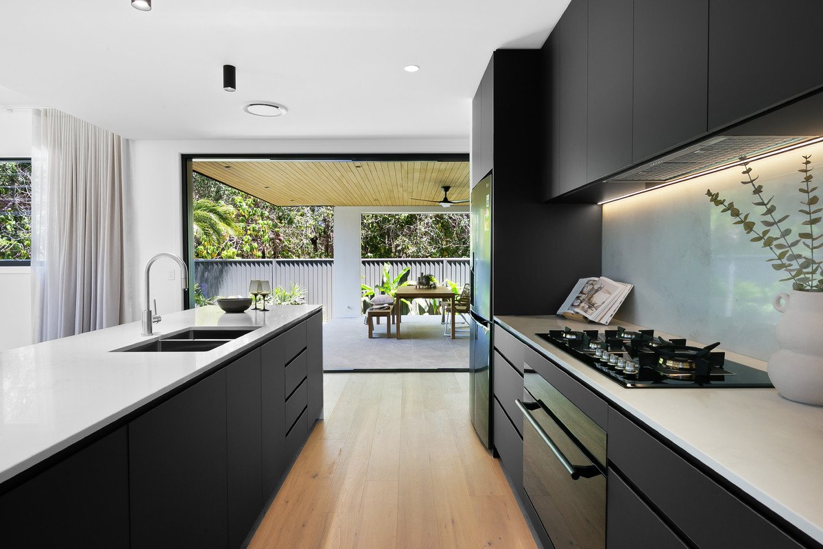 146 Acanthus Avenue BURLEIGH WATERS 9