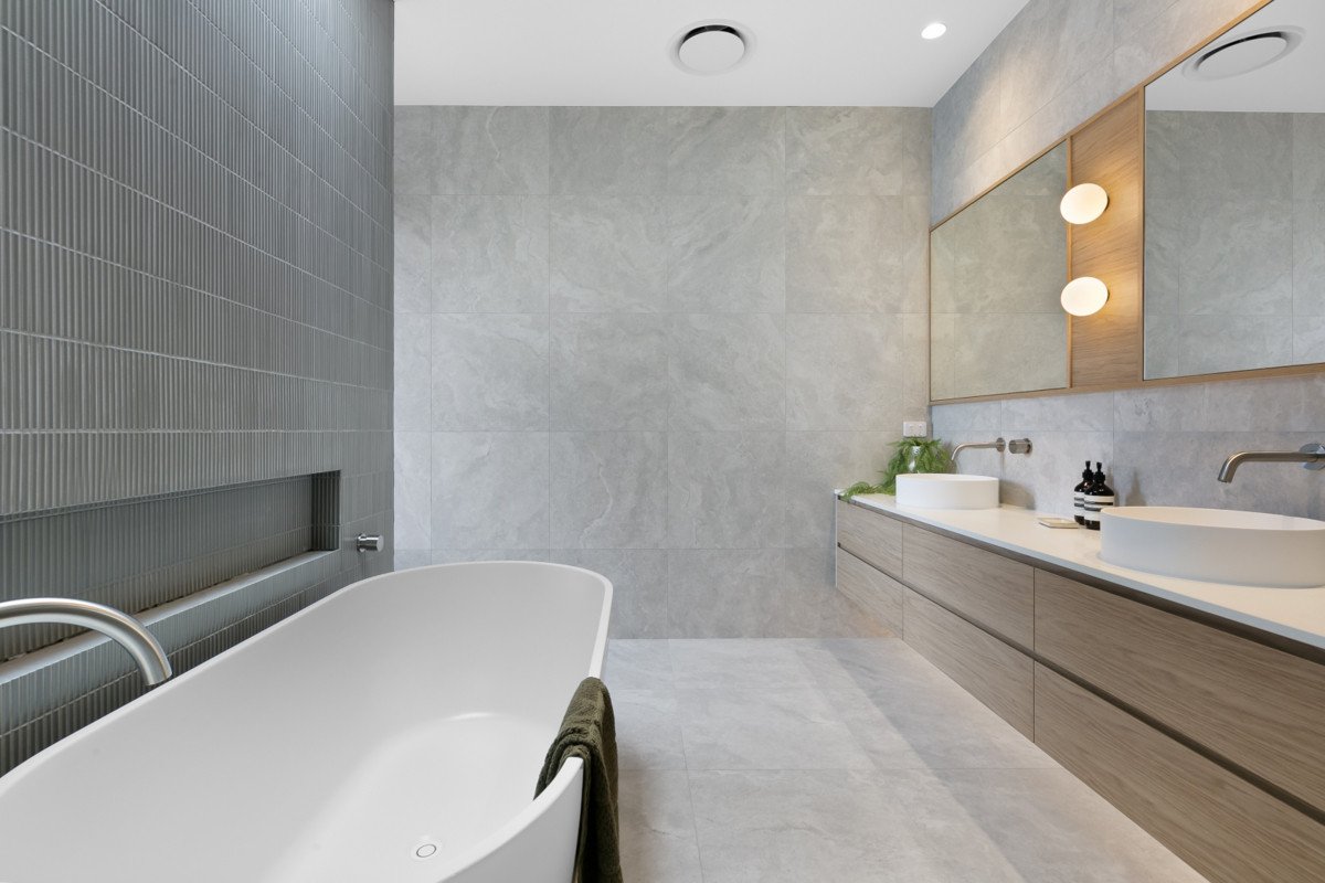 146 Acanthus Avenue BURLEIGH WATERS 16