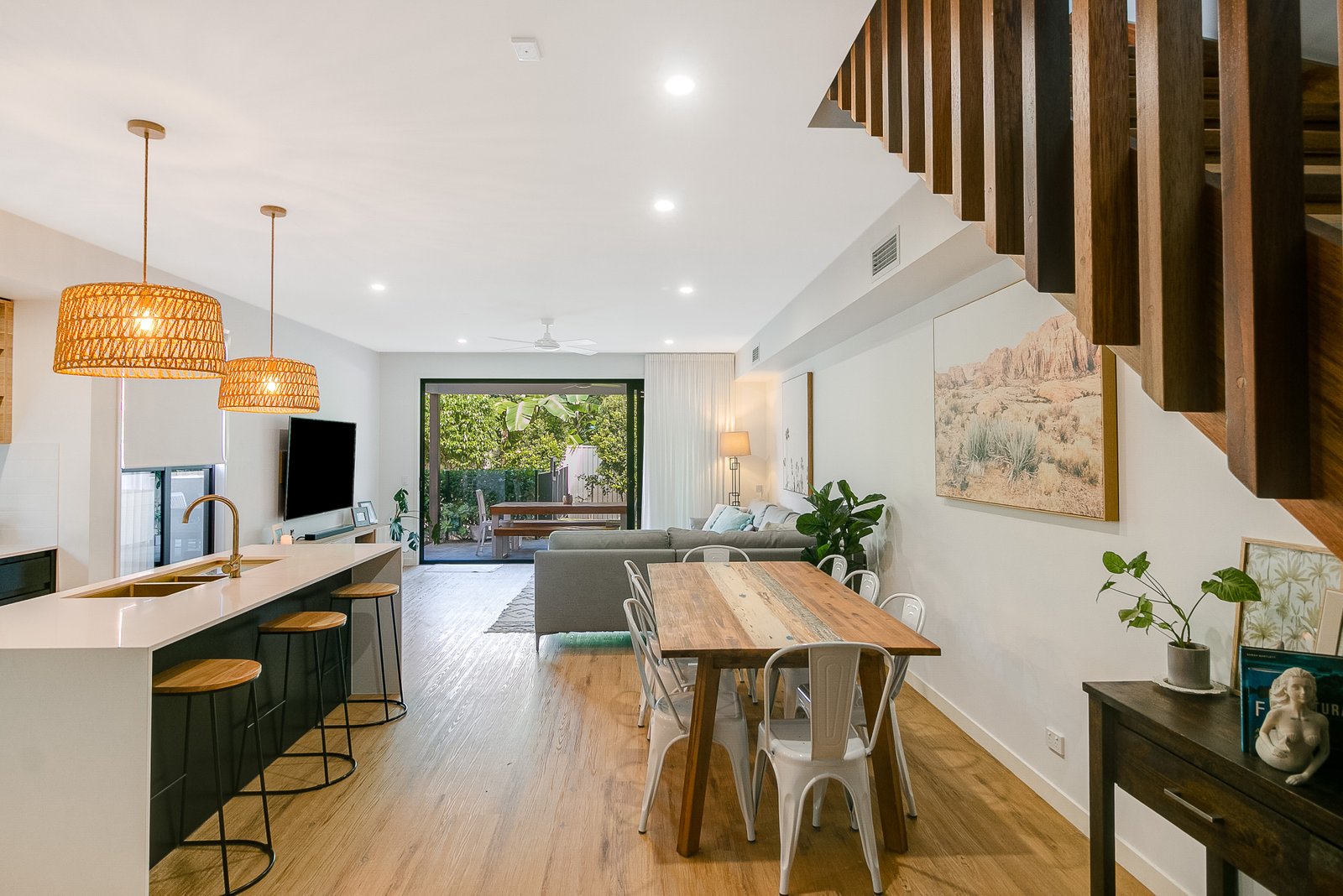 1/46 Bolton Street COOLANGATTA 3