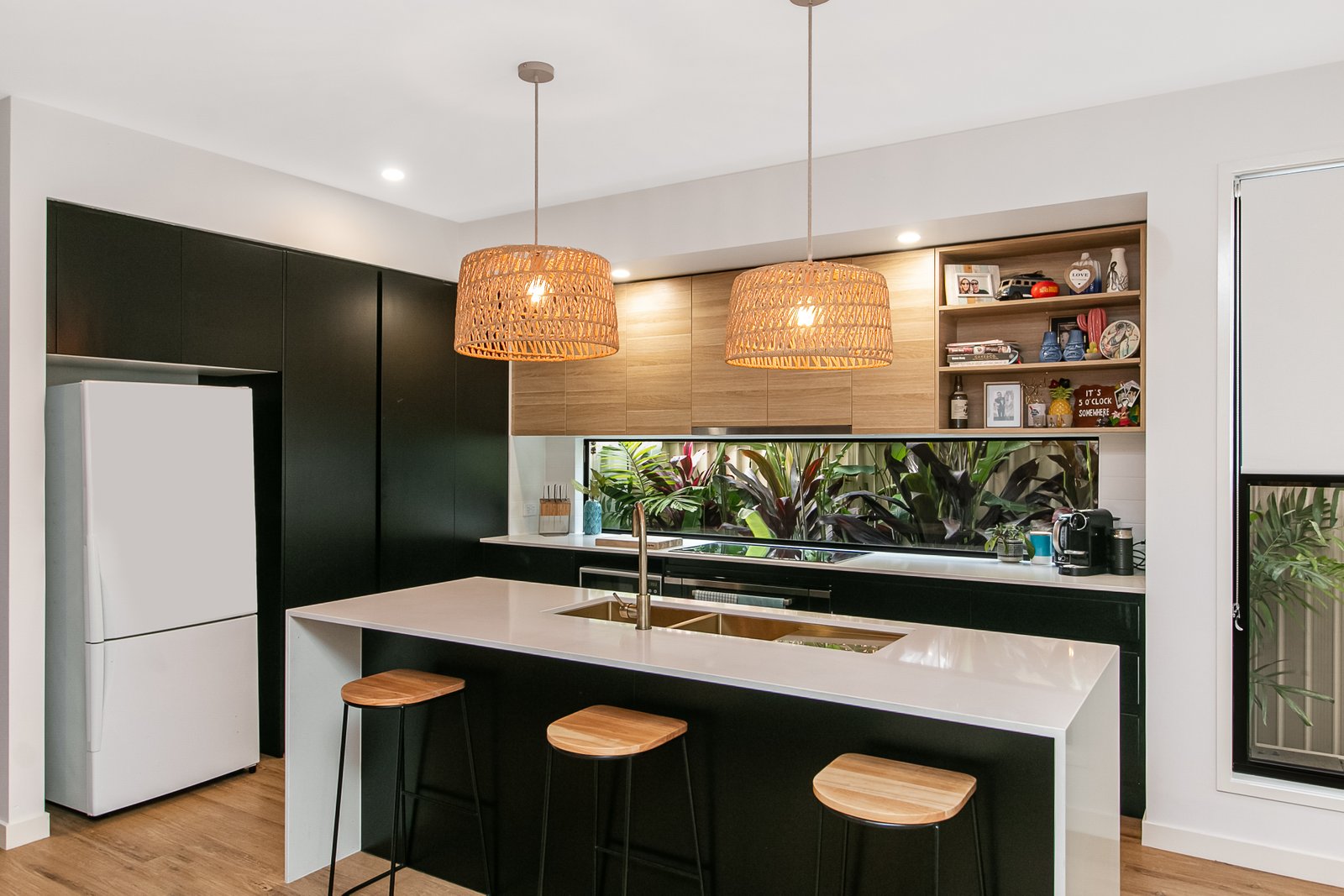 1/46 Bolton Street COOLANGATTA 4