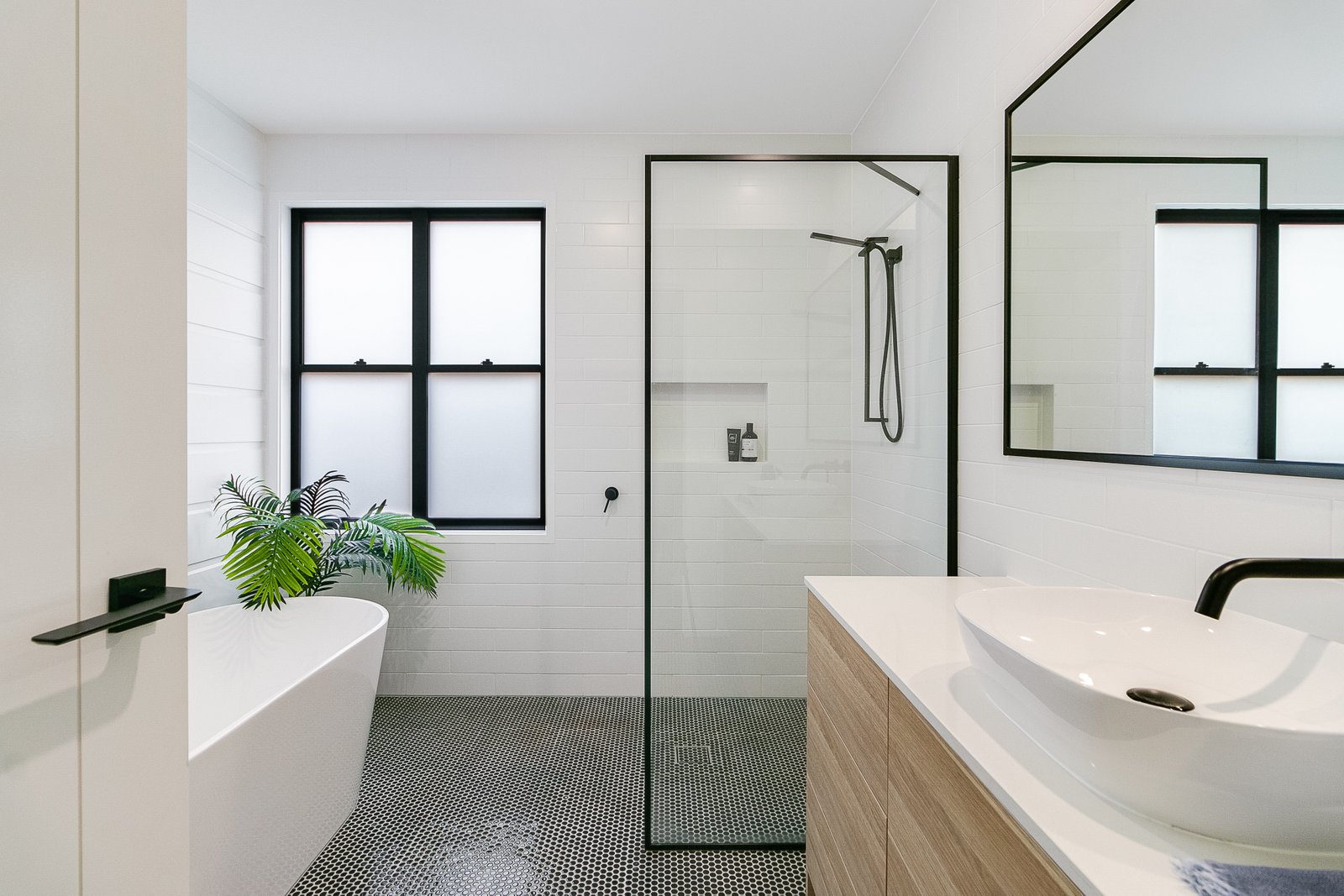 1/46 Bolton Street COOLANGATTA 13