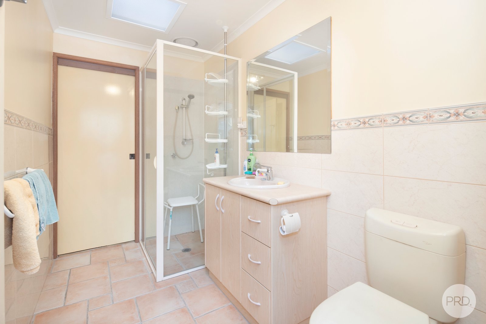 146 Courts Road CLARENDON 14