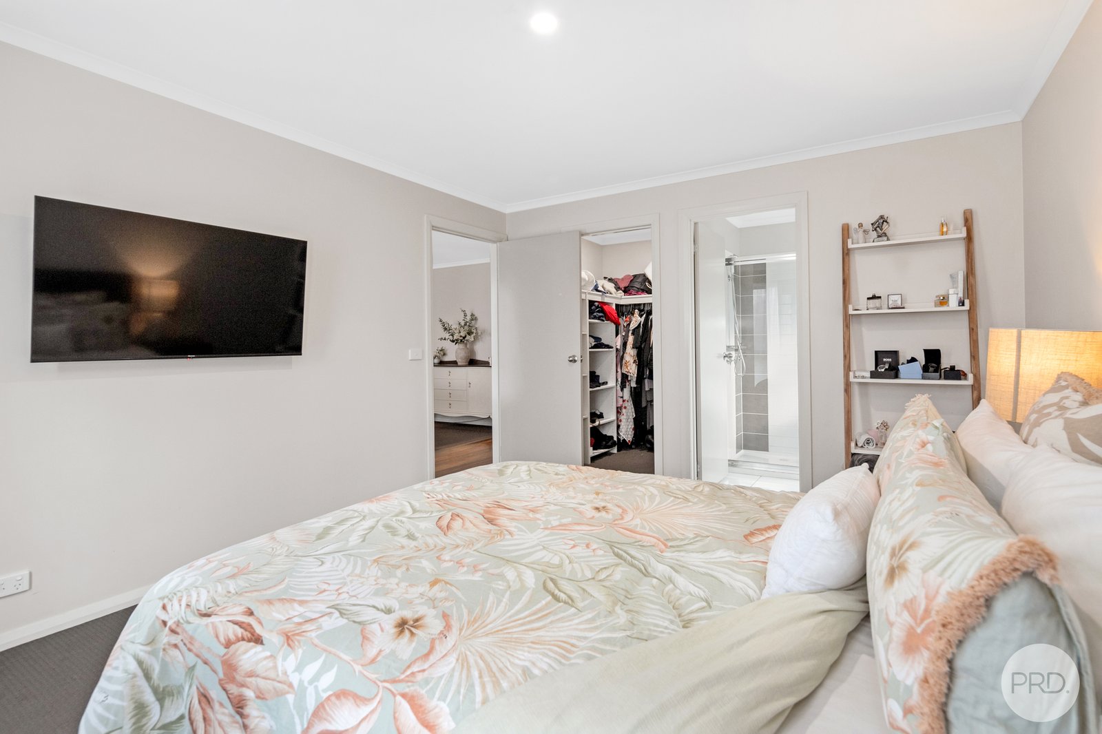 146 Edwards Street SEBASTOPOL 6